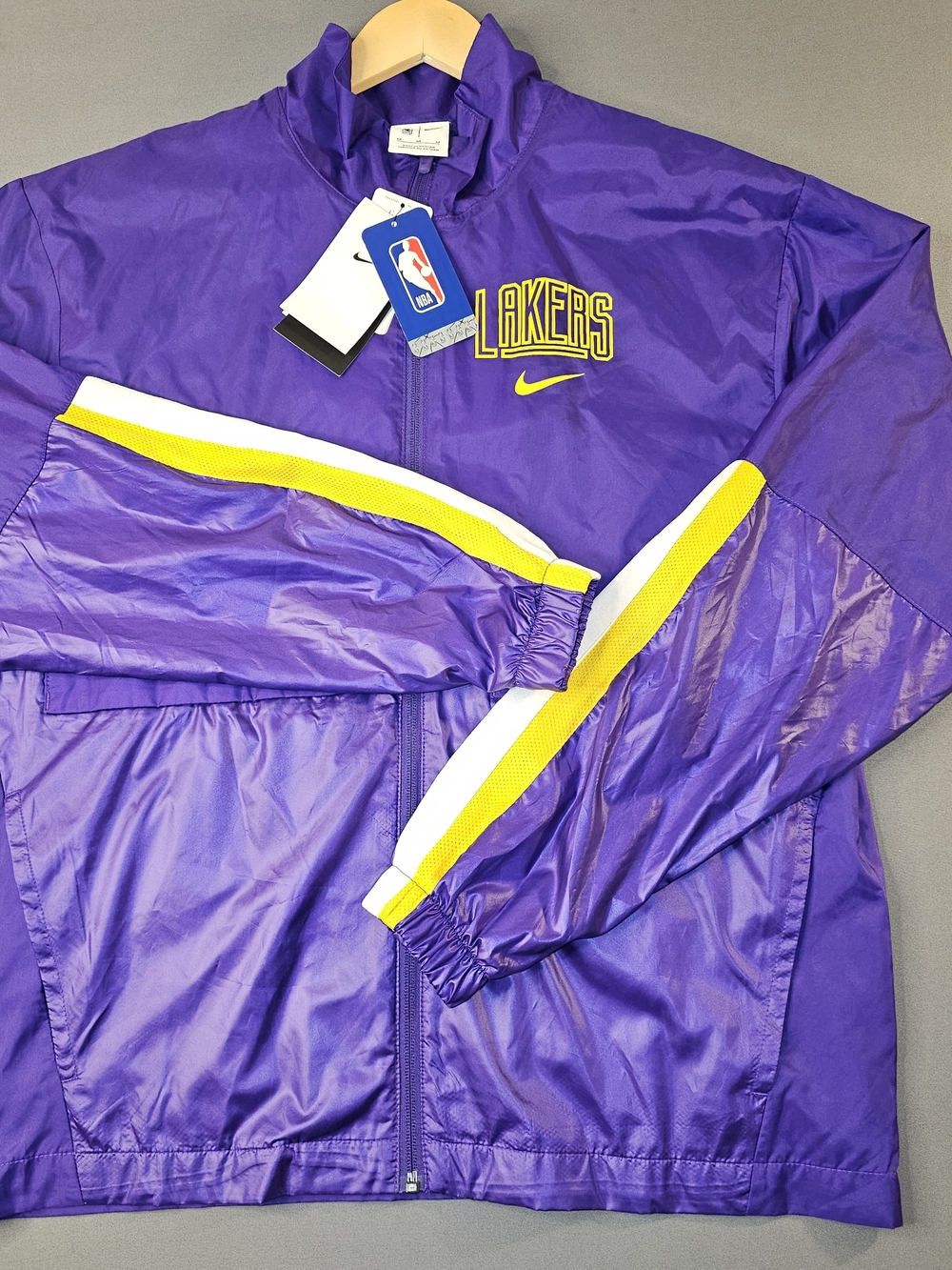 NWT Nike NBA Los Angeles Lakers Courtside Full-Zip Track Jacket DR9384-504 Men